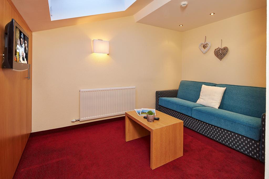 Hotel Garni Maria Theresia Solden Room photo